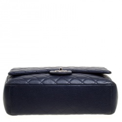 Pre Owned حقيبة شانيل ماكسي كلاسيك جلد مبطن بقلاب مزدوج سوداء