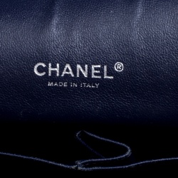Pre Owned حقيبة شانيل ماكسي كلاسيك جلد مبطن بقلاب مزدوج سوداء
