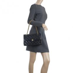 مملوكة مسبقًا Chanel Black Lambskin Vintage Medium Flap Bag