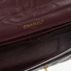 مملوكة مسبقًا Chanel Black Lambskin Vintage Medium Flap Bag
