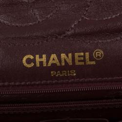 مملوكة مسبقًا Chanel Black Lambskin Vintage Medium Flap Bag