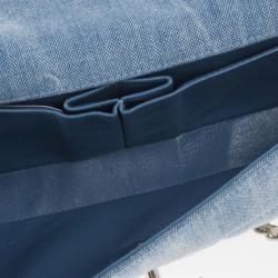 مملوكة مسبقًا حقيبة شانيل شوكوليت بار إيست-وست دنيم أزرق وسط