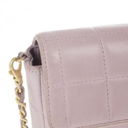 مملوكة مسبقًا حقيبة شانيل شوكليت بار أيست-ويست باغيت جلد خروف وردي