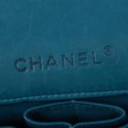 مملوكة مسبقًا Chanel Blue Leather Quilted Chocolate Bar East-West Shoulder Bag