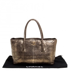 Pre Owned حقيبة يد شانيل شوبينغ ثعبان ذهبية ميتالك
