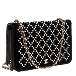 Pre Owned Chanel Black Pearl Quilted Velvet WOC Wallet
