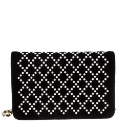 Pre Owned Chanel Black Pearl Quilted Velvet WOC Wallet