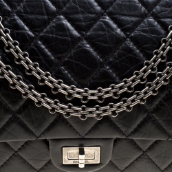 Pre Owned Chanel Black Quilted Leather Reissue 2.55 Classic 226 Flap Bag