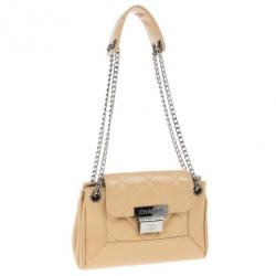 مملوكة مسبقًا Chanel Beige Lambskin Mini Accordion Flap Bag
