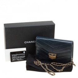 Pre Owned Chanel Black Chevron Quilted Leather Medal Flap Bag