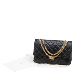 مملوكة مسبقًا حقيبة شانيل قلاب 226 قلاب كلاسيك 2.55 ريإيشو جلد مبطنة سوداء