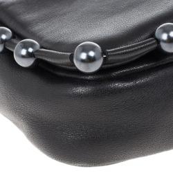 مملوكة مسبقًا Chanel Black Pearl Studded Shoulder Bag