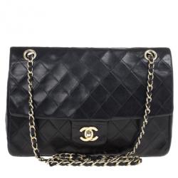مملوكة مسبقًا Chanel Black Vintage Lambskin Medium Classic Flap Bag
