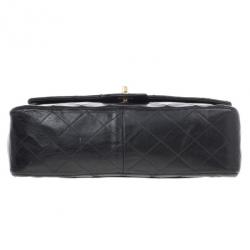 مملوكة مسبقًا Chanel Black Vintage Lambskin Medium Classic Flap Bag