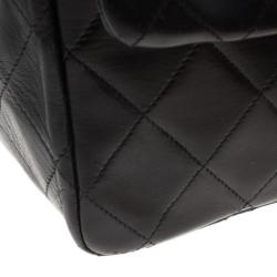 مملوكة مسبقًا Chanel Black Vintage Lambskin Medium Classic Flap Bag