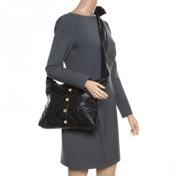 مملوكة مسبقًا حقيبة شانيل غيرل شانيل كبيرة جلد بنية داكنة