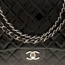 مملوكة مسبقًا Chanel Black Quilted Patent Leather Maxi Classic Double Flap Bag