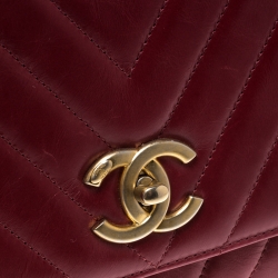Pre Owned Chanel Red Chevron Quilted Leather Small Coco Top Handle Bag