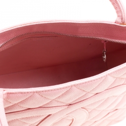 مملوكة مسبقًا حقيبة يد شانيل مداليون جلد كافيار مبطنة وردية