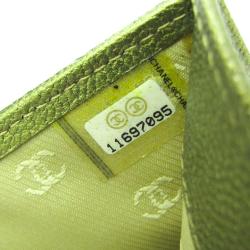 مملوكة مسبقًا Chanel Bronze Leather Bifold Wallet