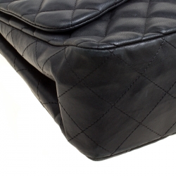 Pre Owned حقيبة شانيل قلاب مفرد كلاسيك جامبو جلد كافيار مبطنة سوداء