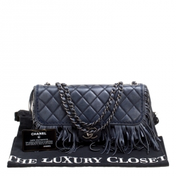 مملوكة مسبقًا حقيبة كتف شانيل قلاب شراشيب باريس دالاس جلد مبطنة زرقاء