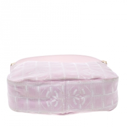Pre Owned Chanel Pink Nylon Travel Line Hobo 
