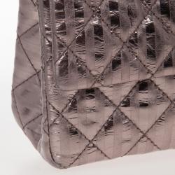 Pre Owned Chanel Metallic Silver Leather 2.55 Reissue Quilted Classic 226 Flap Bag