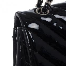 Pre Owned Chanel Black Surpique Chevron Medium Flap Bag