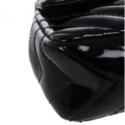 Pre Owned Chanel Black Surpique Chevron Medium Flap Bag