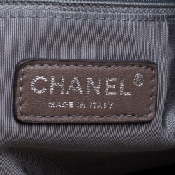 Pre Owned Chanel Dark Blue Quilted Denim Drawstring Bucket Bag