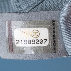 Pre Owned حقيبة شانيل قلاب كلاسيك متوسطة جلد وكروشيه متعددة الألوان