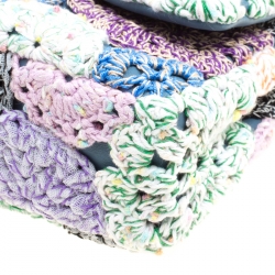 Pre Owned حقيبة شانيل قلاب كلاسيك متوسطة جلد وكروشيه متعددة الألوان