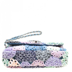 Pre Owned حقيبة شانيل قلاب كلاسيك متوسطة جلد وكروشيه متعددة الألوان