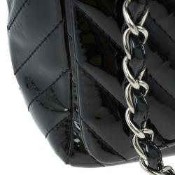 Pre Owned Chanel Black Patent Leather Quilted Jumbo Chevron Flap Bag