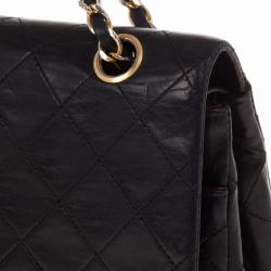 Pre Owned Chanel Black Lambskin Vintage Classic Flap Bag