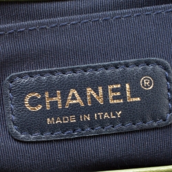 مملوكة مسبقًا Chanel Olive Green Quilted Tweed and Velvet Medium Boy Flap Bag