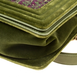مملوكة مسبقًا Chanel Olive Green Quilted Tweed and Velvet Medium Boy Flap Bag