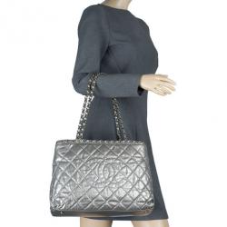 Pre Owned Chanel Metallic Leather Chain Me Tote