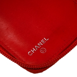 مملوكة مسبقًا Chanel Coral Red Caviar Leather Large CC Zip Around Wallet