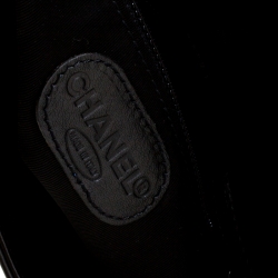 Pre Owned Chanel Black Leather Shoulder Bag