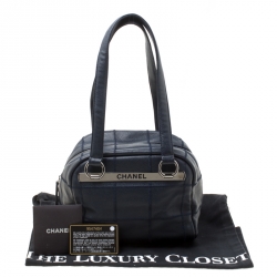 مملوكة مسبقًا حقيبة شانيل ايست ويست بولر جلد كافيار مبطنة خياطة عريضة زرقاء