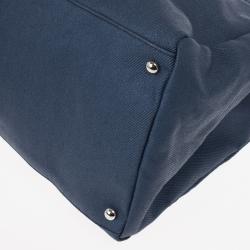 مملوكة مسبقًا Chanel Denim Disc Tote