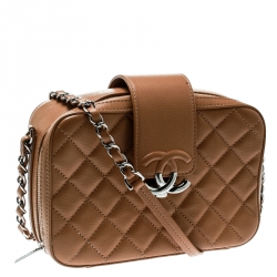 مملوكة مسبقًا Chanel Caramel Quilted Leather Camera Crossbody Bag