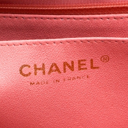 Pre Owned Chanel Off-White/Ombre Quilted Leather Maxi Classic Single Flap Bag