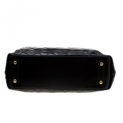 Pre Owned Chanel Black Stingray Leather CC Bindi Top Handle Bag