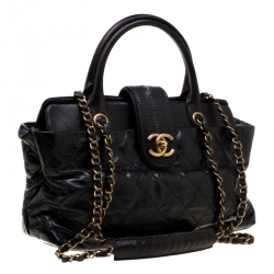 Pre Owned Chanel Black Stingray Leather CC Bindi Top Handle Bag