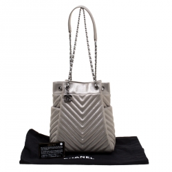 Pre Owned Chanel Silver Chevron Leather Small Urban Spirit Drawstring Bag