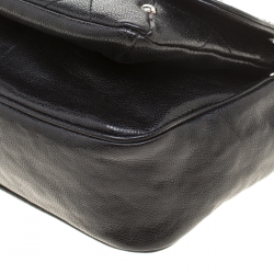 Pre Owned Chanel Black Quilted Caviar Leather Reissue Shoulder Bag