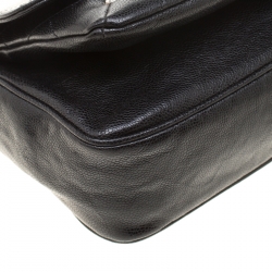 Pre Owned Chanel Black Quilted Caviar Leather Reissue Shoulder Bag